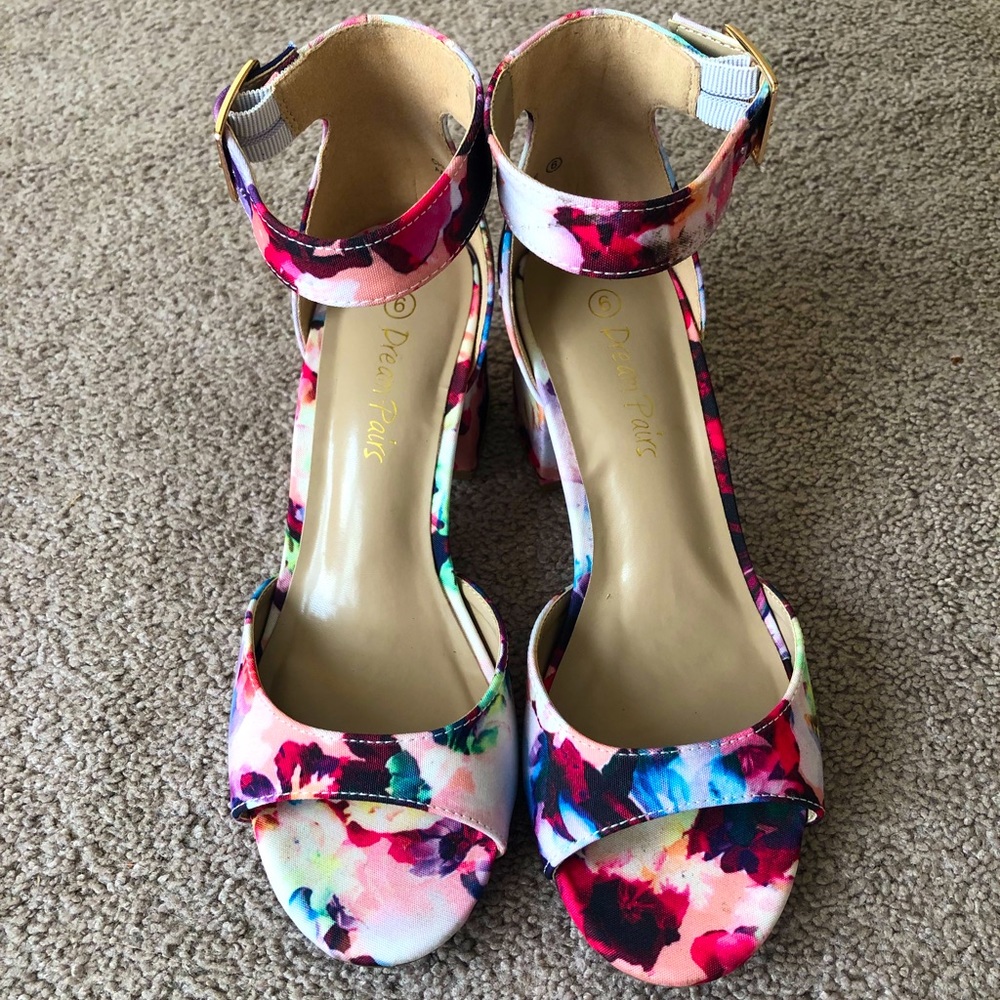 Dream pairs floral heels